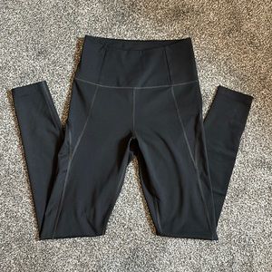 Girlfriend High Rise Compressive leggings (S)